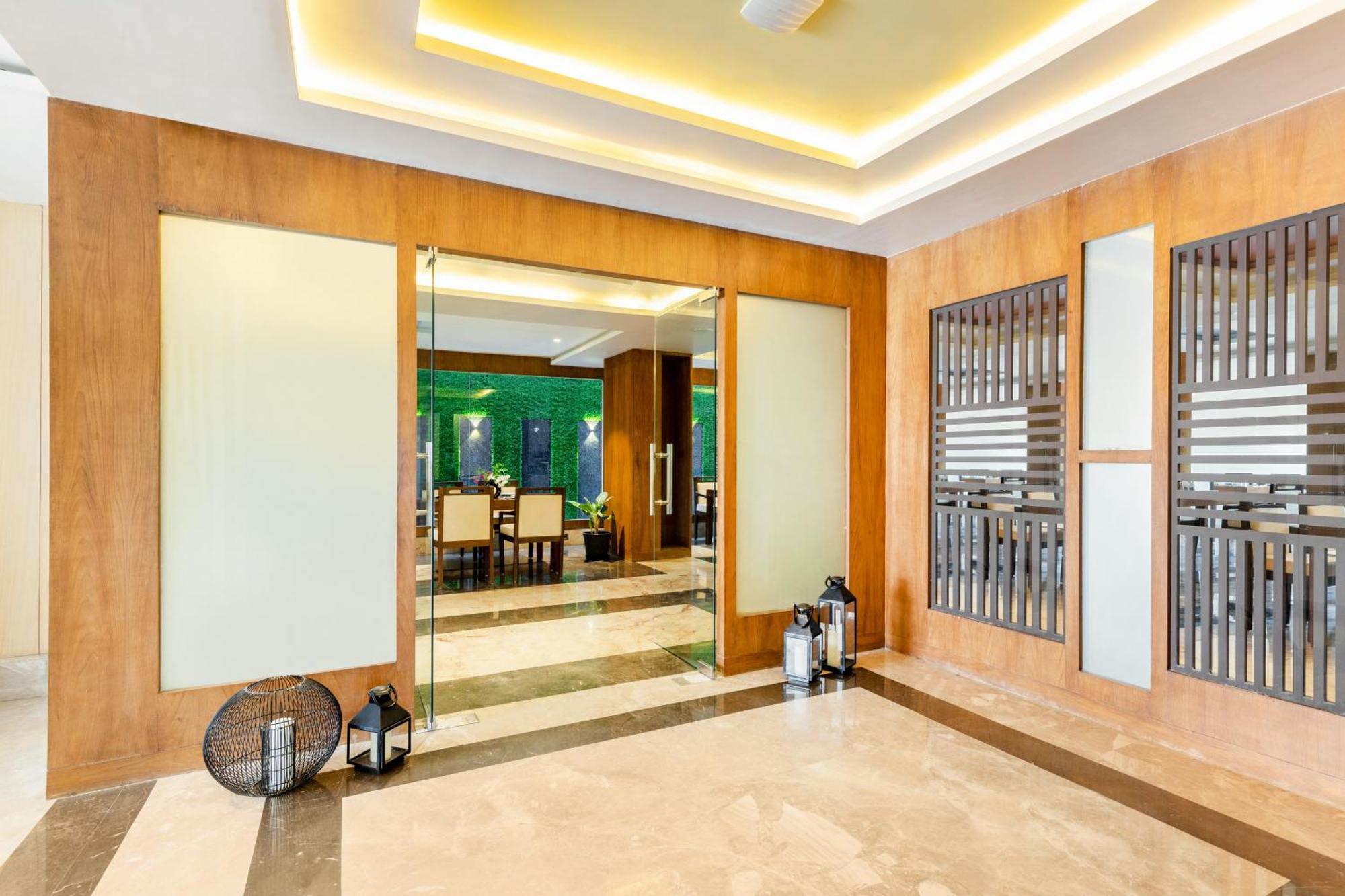 Hotel Seasons Sajjangarh Udaipur Exterior foto